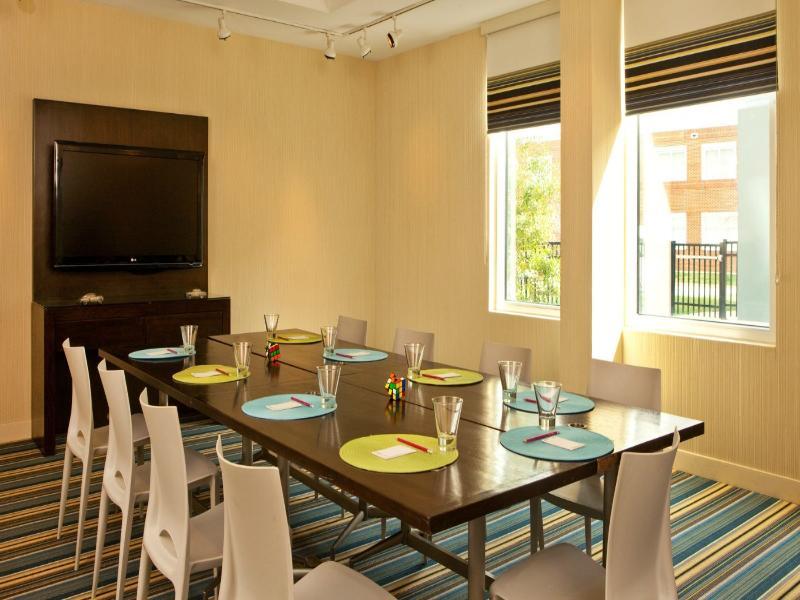 Hotel Aloft Chesapeake Extérieur photo