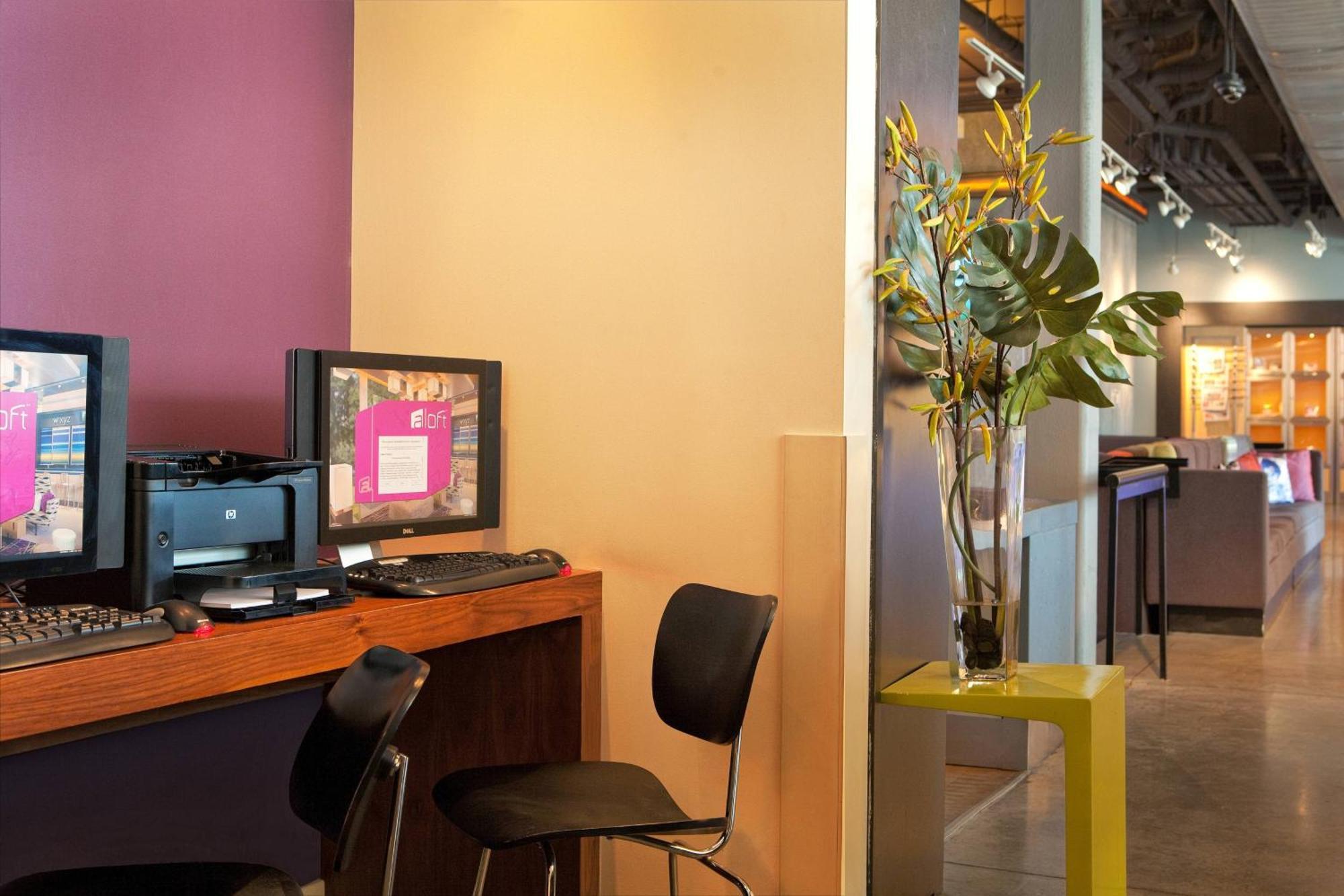 Hotel Aloft Chesapeake Extérieur photo